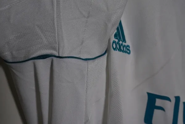 Real Madrid 2017-18 Home Jersey Turquoise (Green) - Image 7
