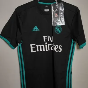 Real Madrid 2017-18 Away Jersey Black