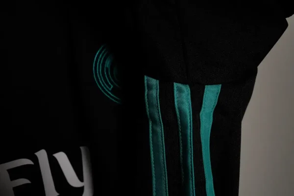 Real Madrid 2017-18 Away Jersey Black - Image 6