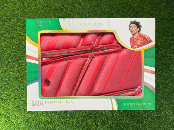2018-19 Guillermo Ochoa Jumbo Gloves /22 Game Used Immaculate Mexico