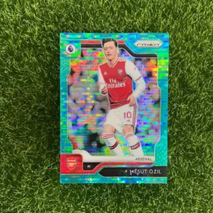 2019-20 Panini Prizm Mesut Özil Hyper Prizm 12/35
