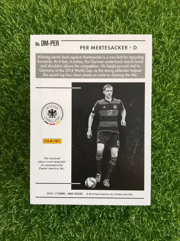 2016-17 Panini Noir Per Mertesacker Dual Patch 25/49 - Image 2