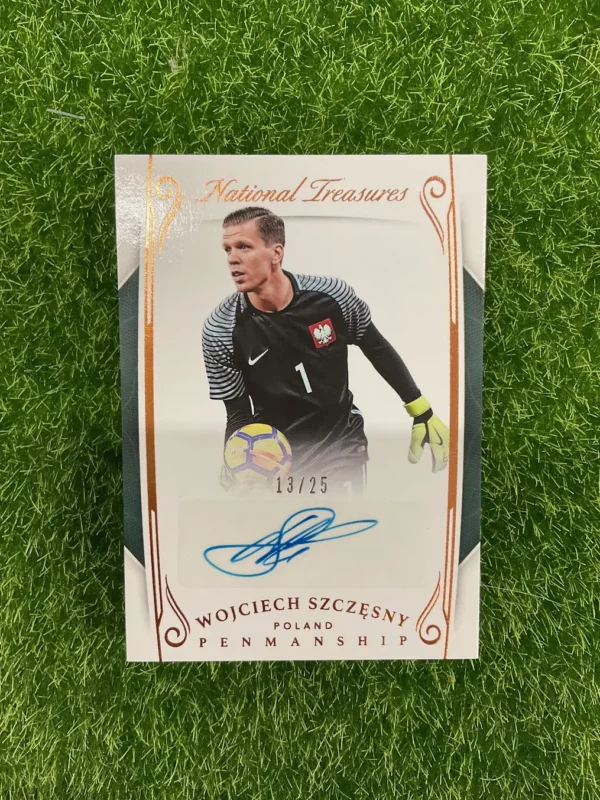 2018 Panini National Treasures Wojciech Szczęsny Penmanship Auto 13/25