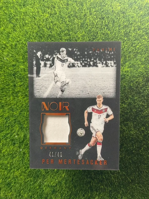 2016-17 Panini Noir Per Mertesacker Patch 41/49