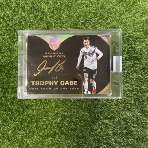 2018 Panini Eminence Soccer Mesut Özil Trophy Case Auto 1/5
