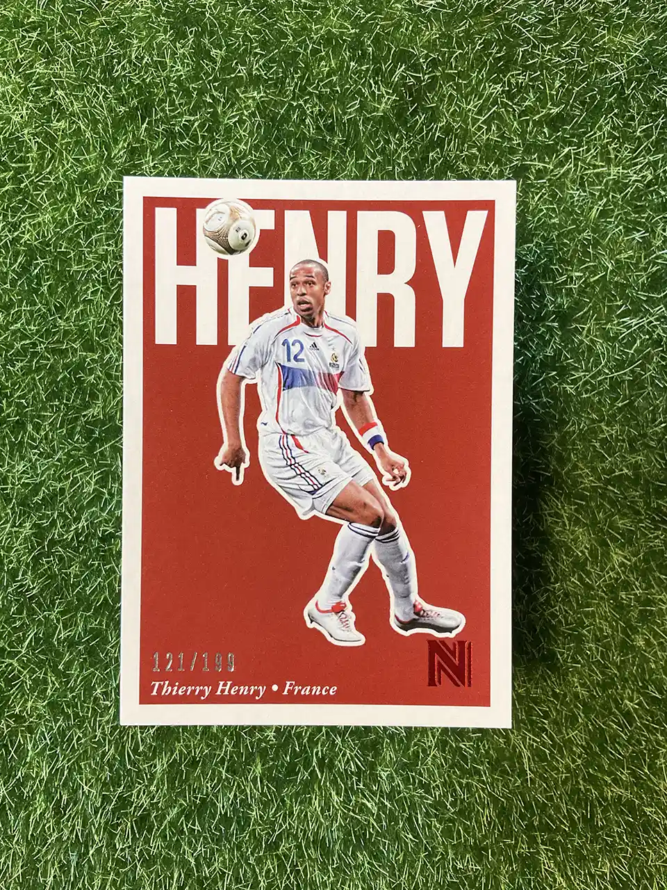 2017 Panini Nobility Soccer Thierry Henry Red Parallel 121/199