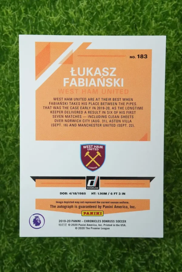 2019-20 Panini Chronicles Donruss Łukasz Fabiański Auto 68/100 - Image 2