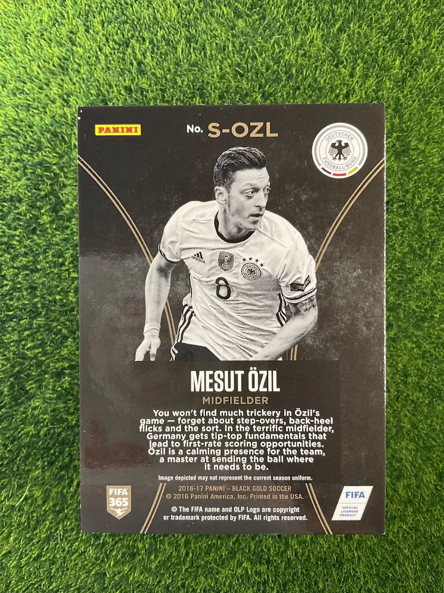 2016-17 Panini Select Santi Cazorla Pitchside Signatures Auto - Image 2