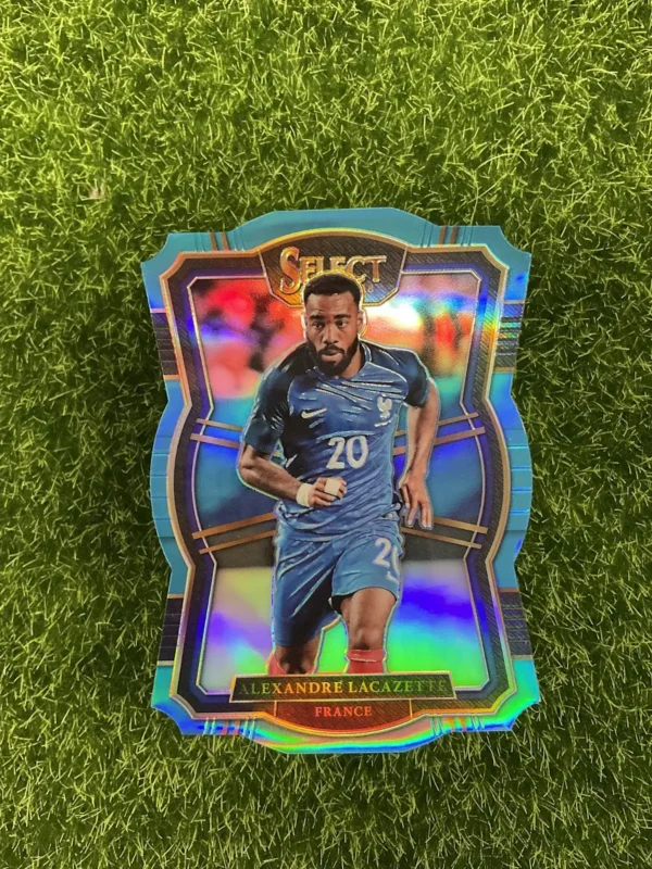 2017-18 Panini Select Alexandre Lacazette Blue Die-Cut Prizm 85/249