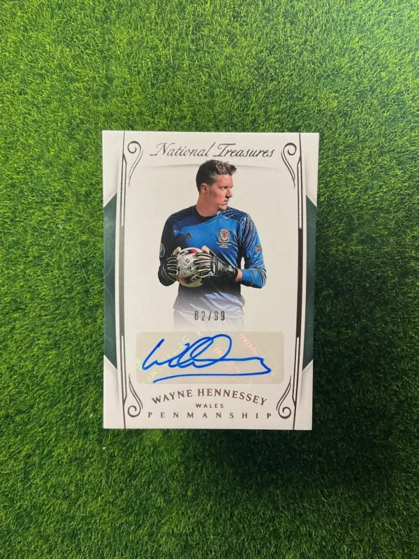2018 Panini National Treasures Wayne Hennessey Penmanship Auto 82/99