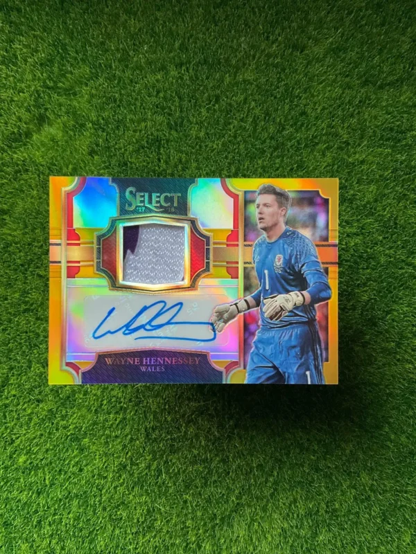 2017-18 Panini Select Wayne Hennessey Patch Auto 9/10