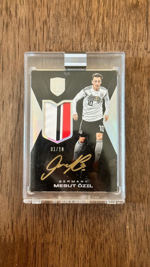 2018 Panini Eminence Mesut Ozil Patch Auto /10