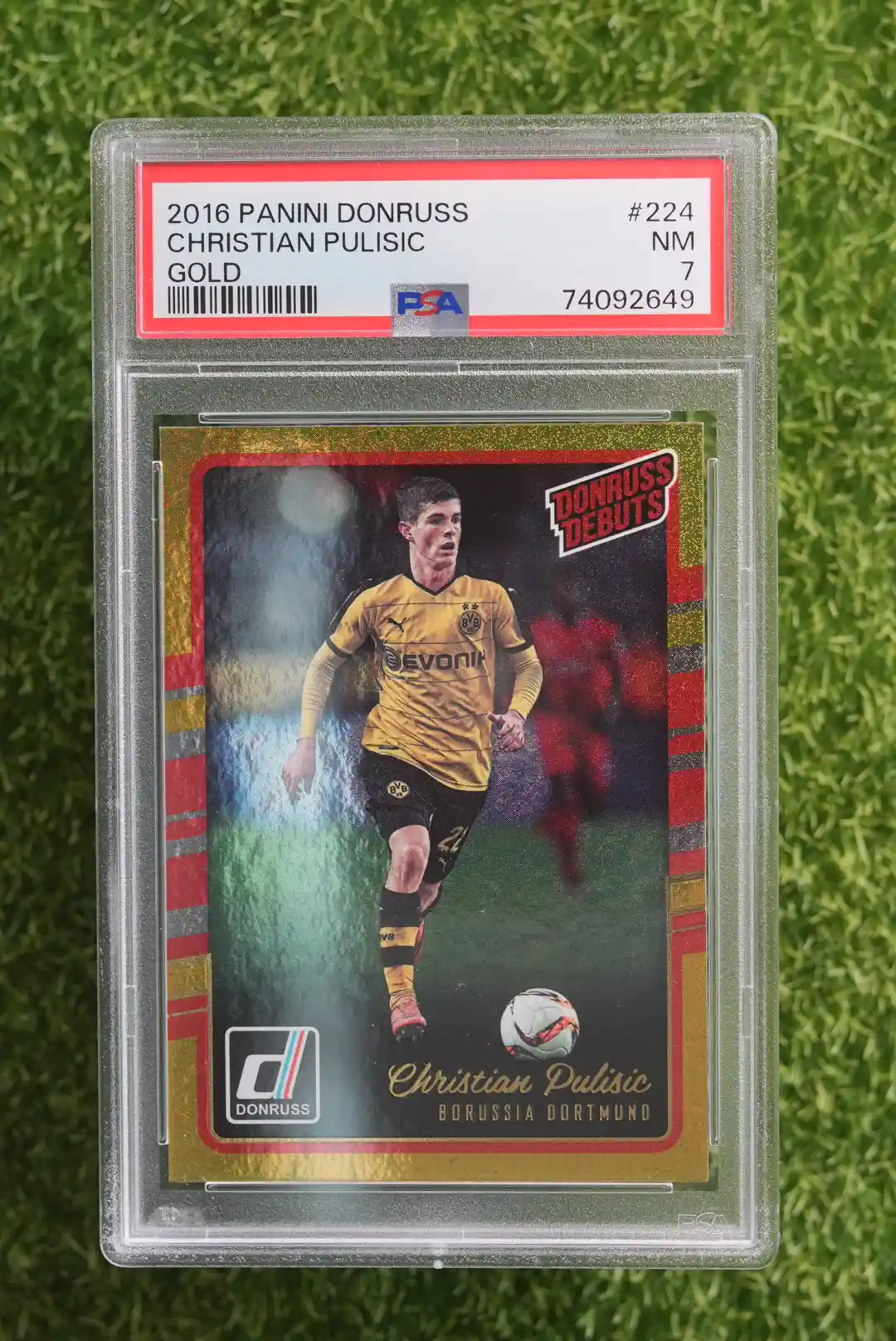 2016-17 Panini Donruss Christian Pulisic Donruss Debuts Gold