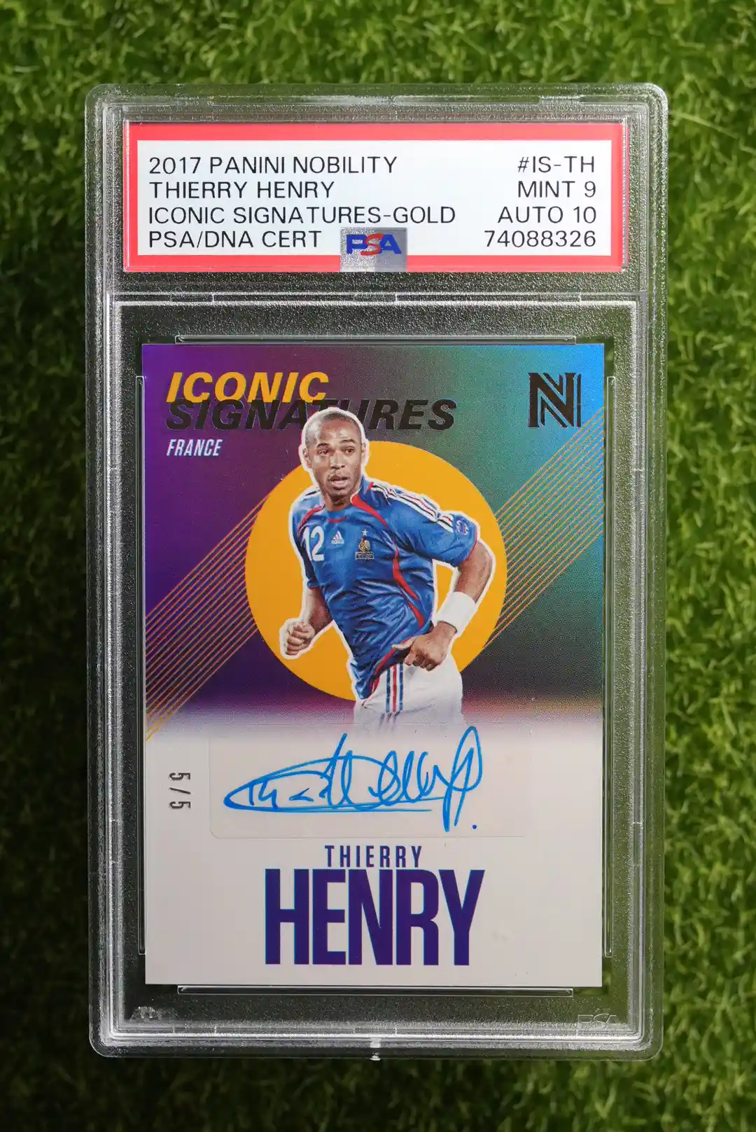 2017 Panini Nobility Thierry Henry Iconic Signatures Gold 5/15