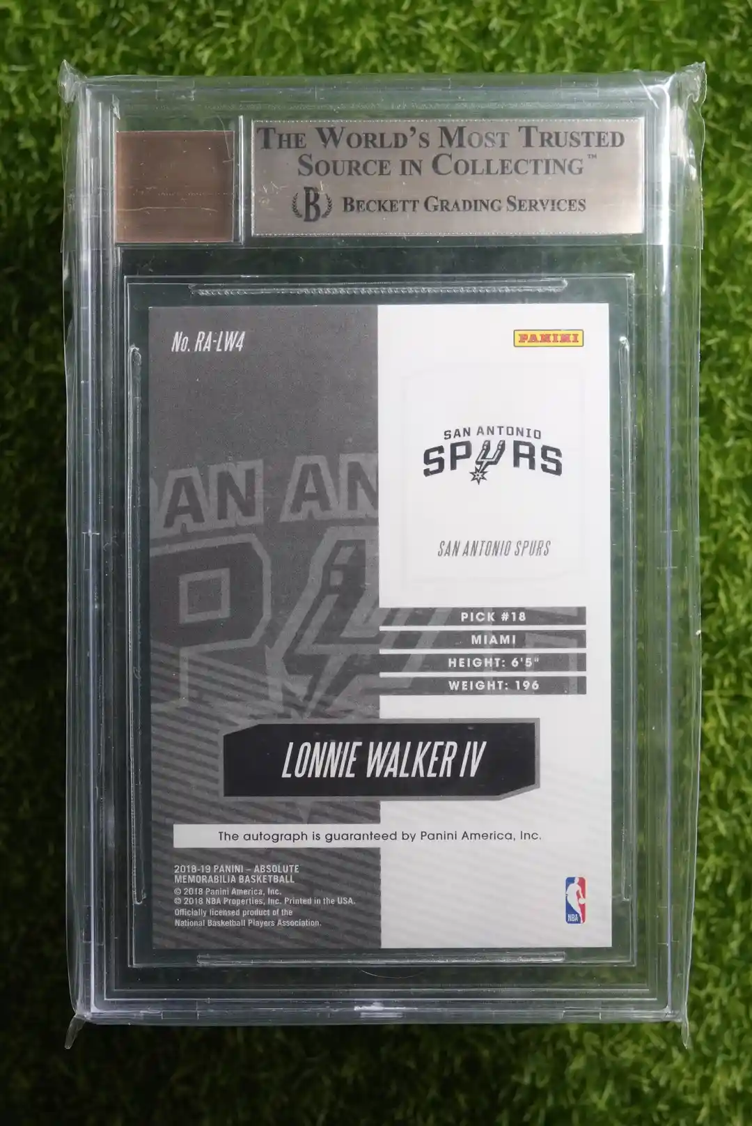 2018-19 Absolute Memorabilia Lonnie Walker IV Rookie Autographs Level 5 1/1 - Image 2