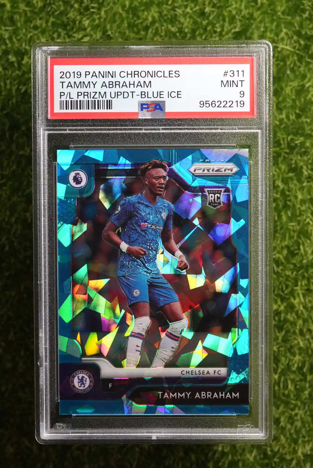 2019-20 Panini Chronicles Tammy Abraham Prizm Update Blue Ice 22/99