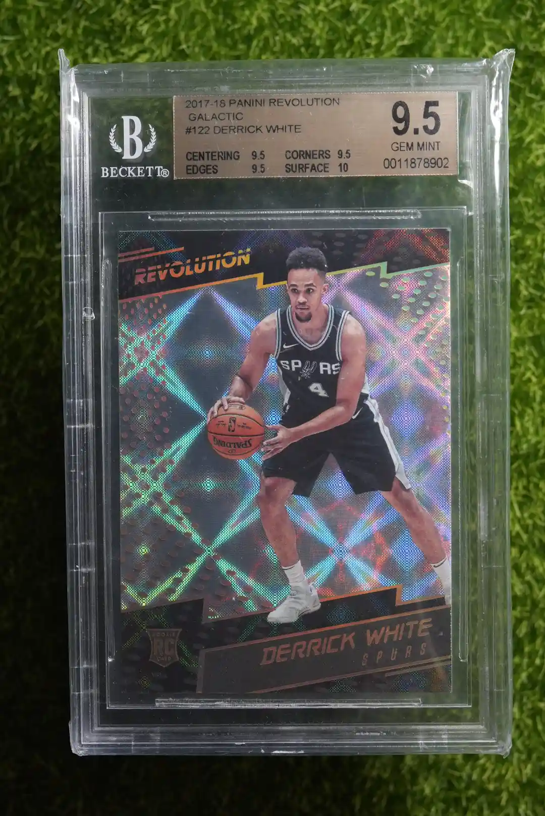2017-18 Panini Revolution Derrick White Galactic