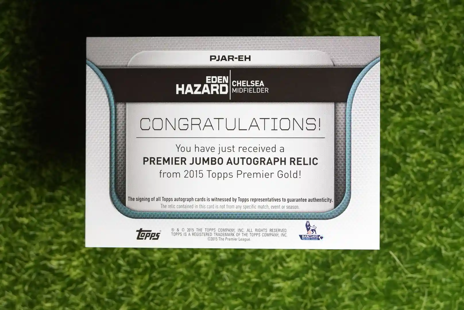 2015 Topps Premier Gold Eden Hazard Premier Jumbo Autograph Relic 36/50 - Image 2