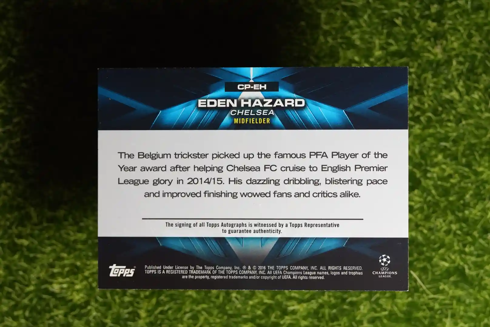 2016 Topps UEFA Champions League Showcase Eden Hazard Champions Pedigree Auto - Image 2