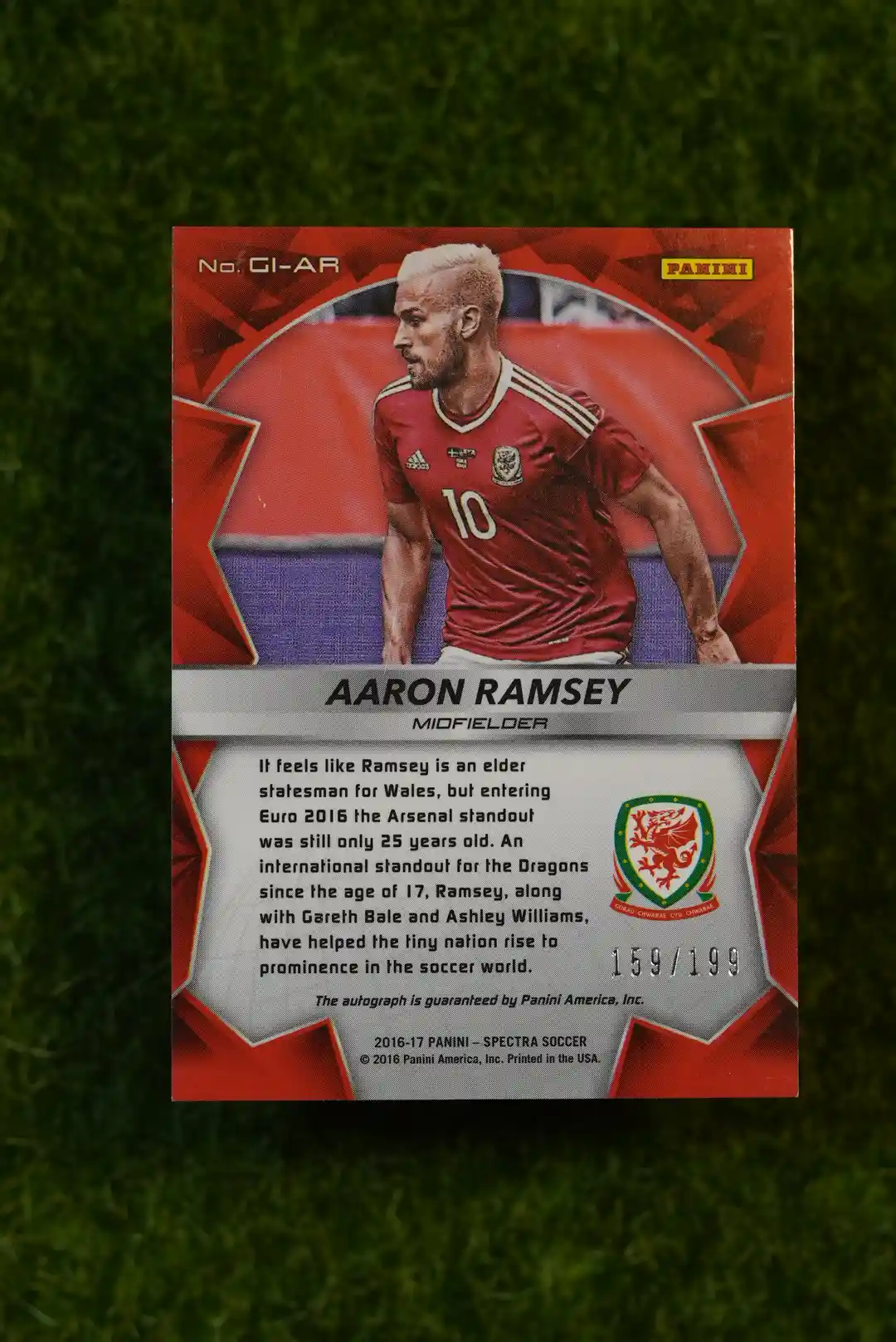 2016-17 Panini Spectra Aaron Ramsey Global Icons Auto 159/199 - Image 2