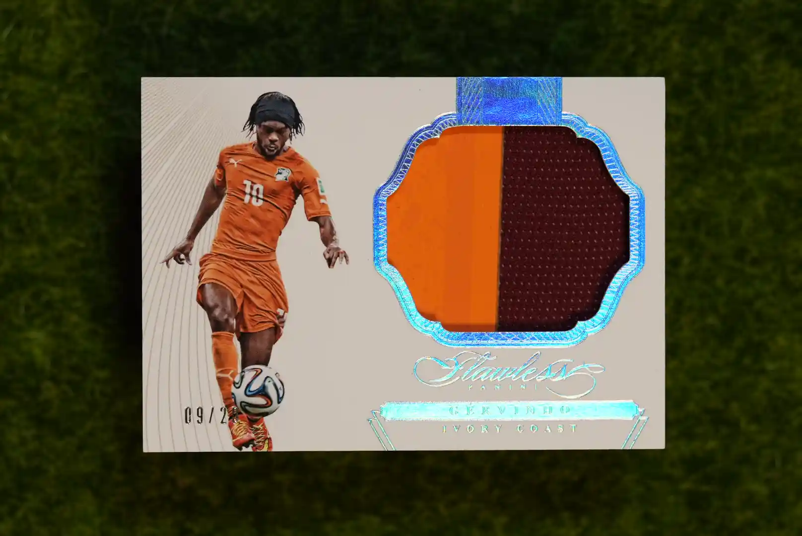 2015-16 Panini Flawless Gervinho Match-Worn Materials 09/25