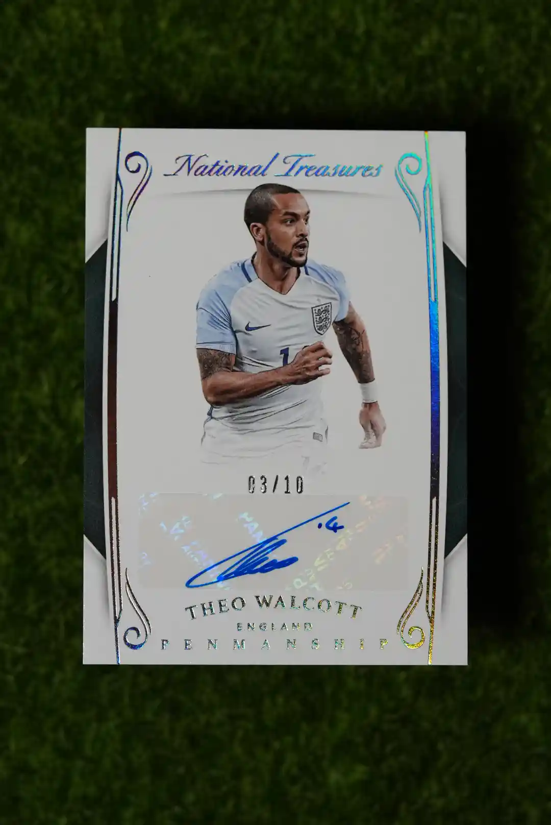 2018 Panini National Treasures Theo Walcott Penmanship Auto 03/10