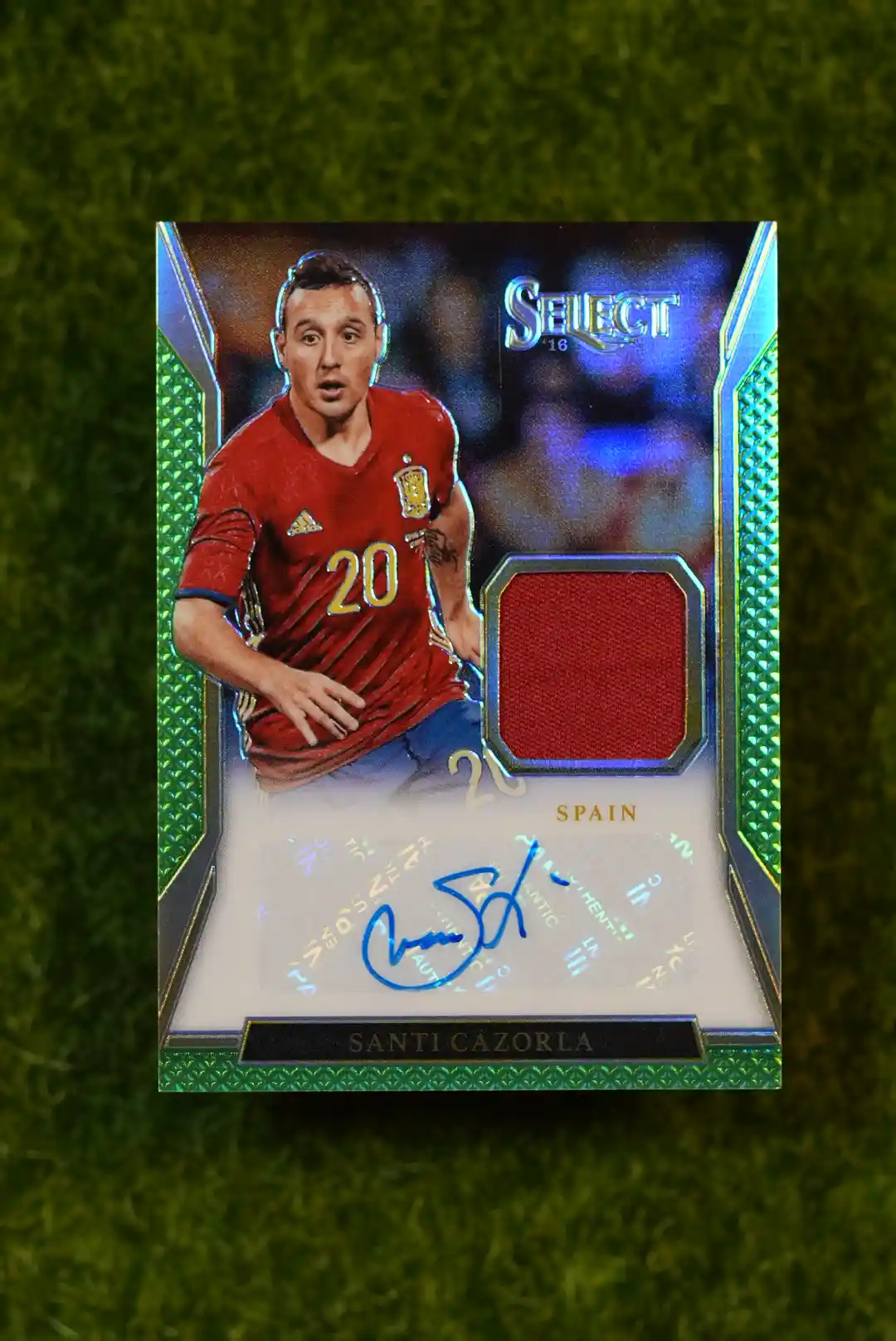 2016-17 Panini Select Santi Cazorla Jersey Autographs Green 27/49