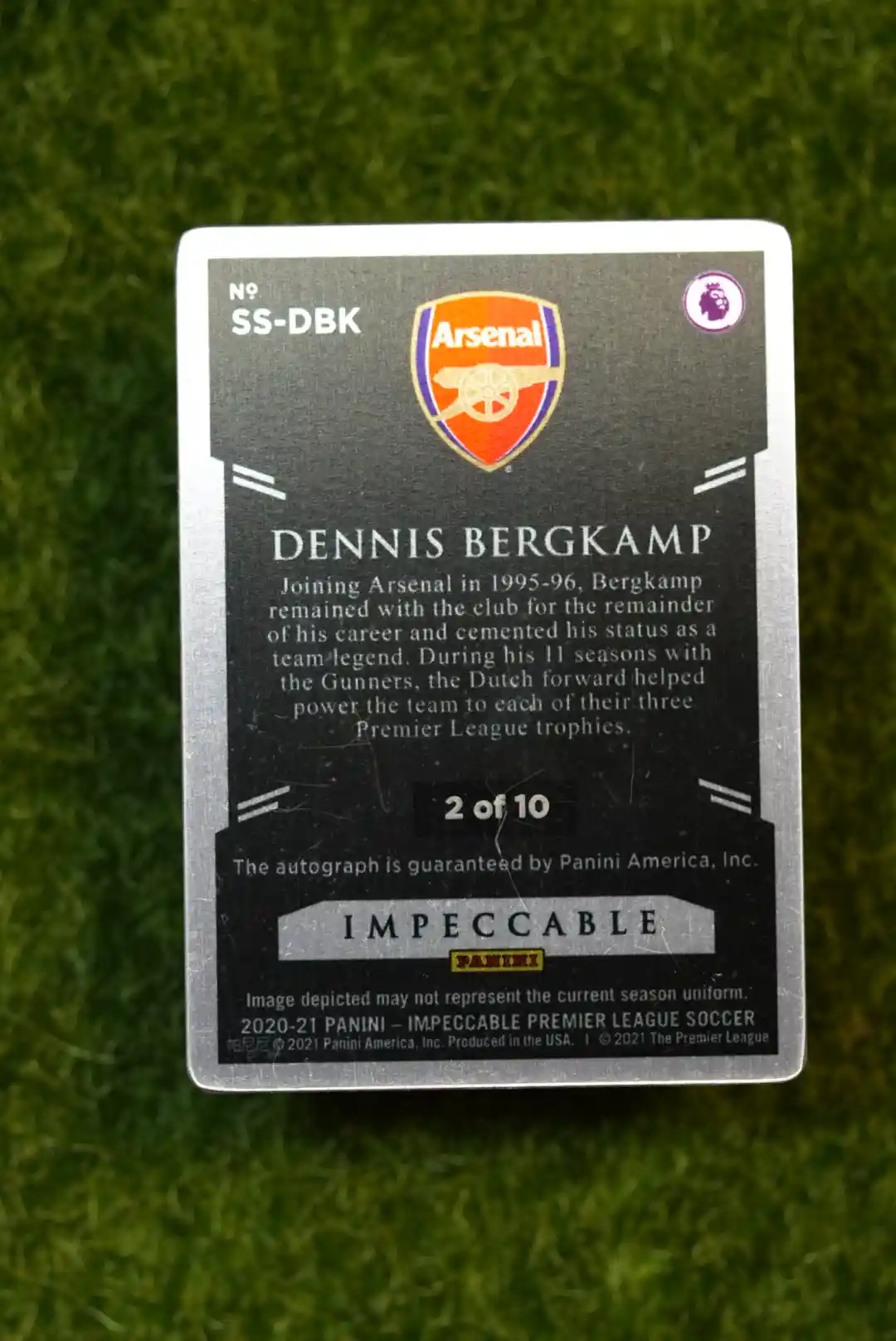 2020-21 Panini Impeccable Dennis Bergkamp Stainless Stars Auto 2/10 - Image 2