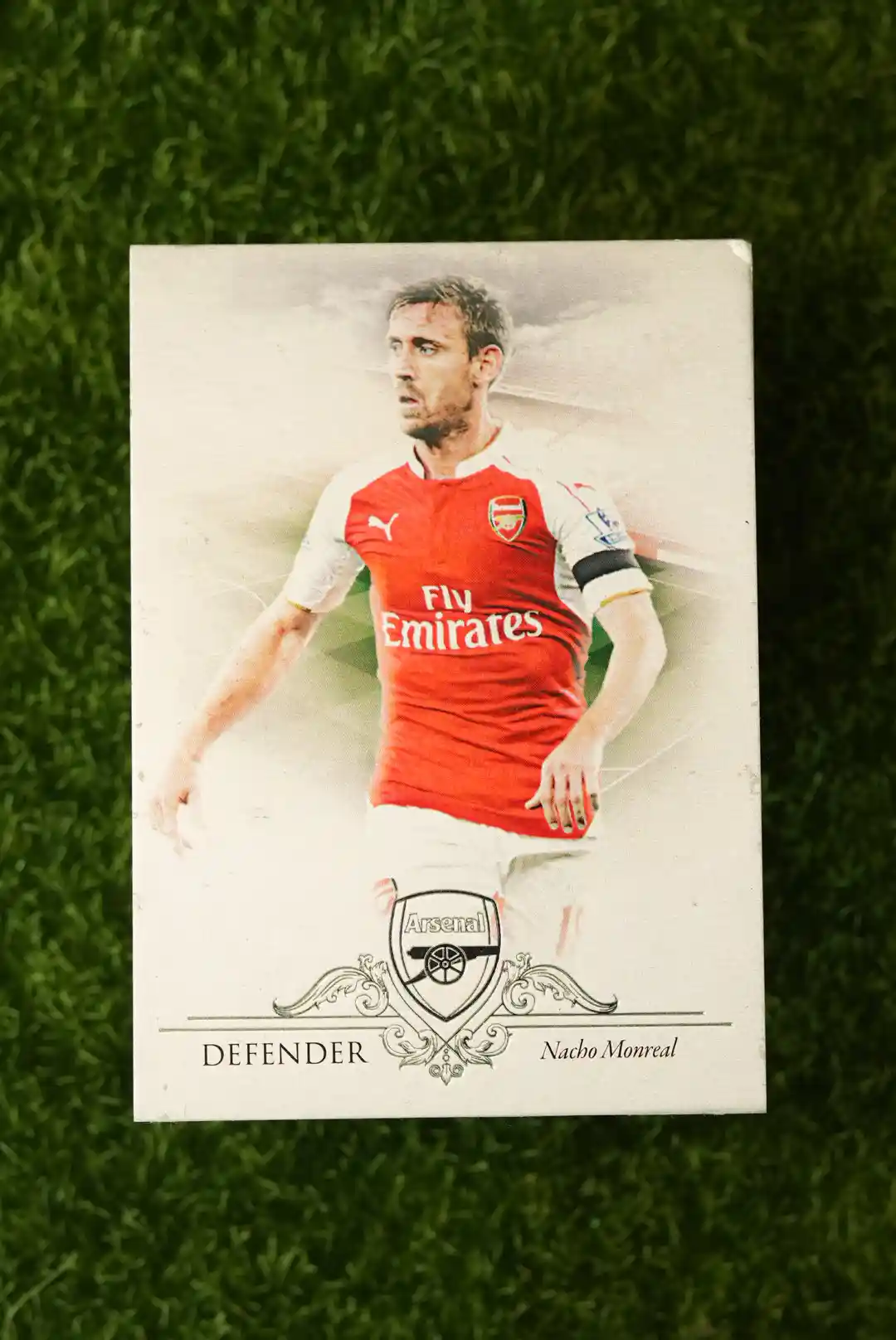 2016 Futera Arsenal Nacho Monreal 17/21