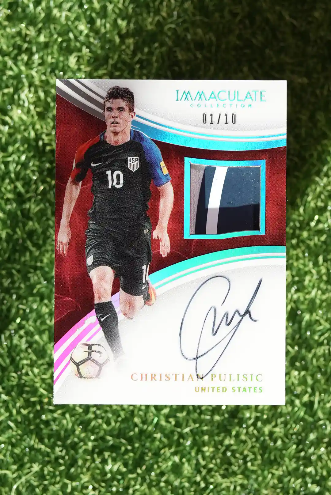 2017 Panini Immaculate Collection Christian Pulisic Patch Auto 01/10