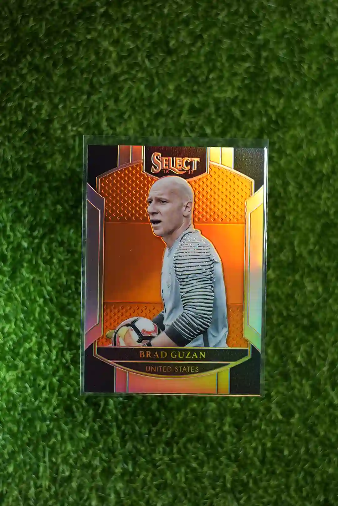 2016-17 Panini Select Soccer Brad Guzan Base Parallel 40/75